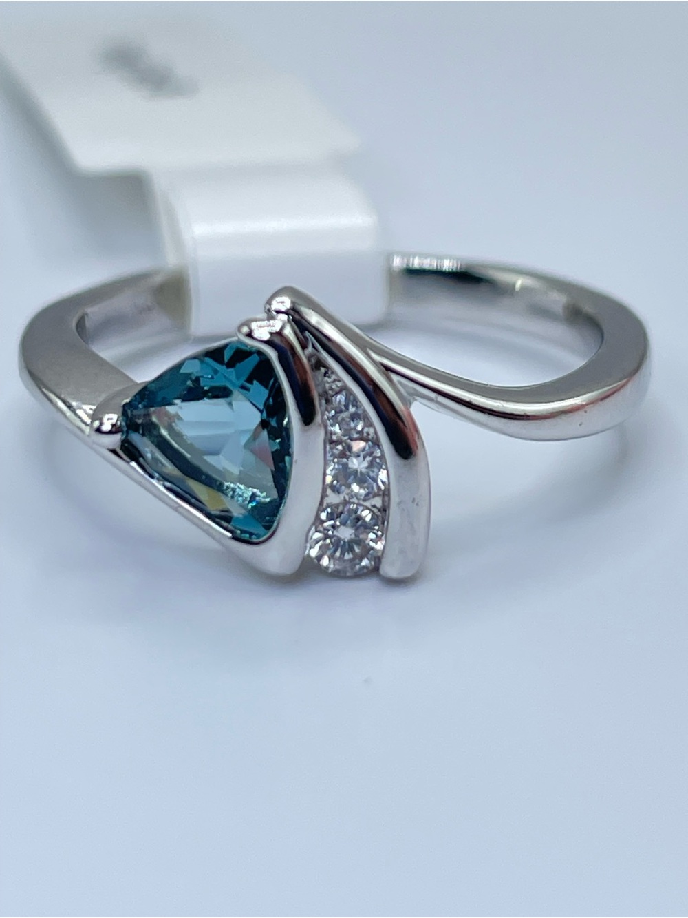 Swarovski Crystal Elements Teal Blue Crystal Dainty Minimalist Ring Sz 8